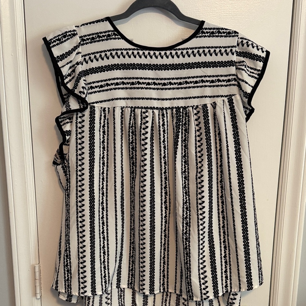 Women's Black & White Striped Flutter Sleeve Blouse